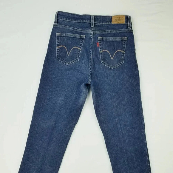 Levi's Size 10 Womens 548 Perfectly Slimming Capri - Picture 1 of 8